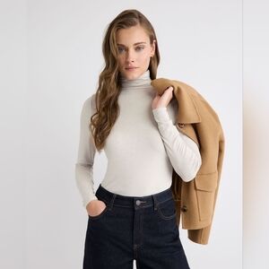 Brand New Fitted Long-Sleeve Mock-Neck Tee In L